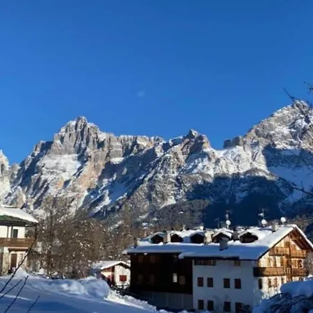 Petit Lägenhet